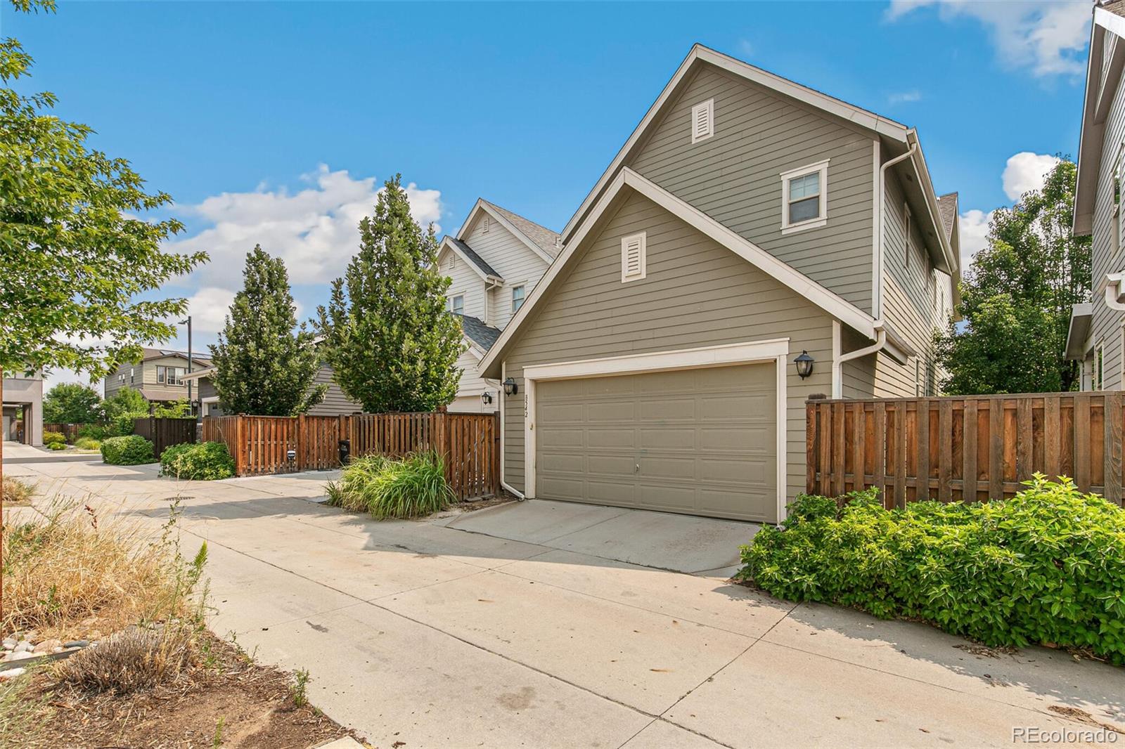 MLS Image #31 for 8542 e 49th place,denver, Colorado