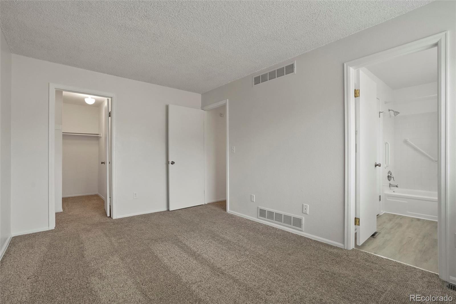 MLS Image #15 for 3521 s kittredge street b,aurora, Colorado