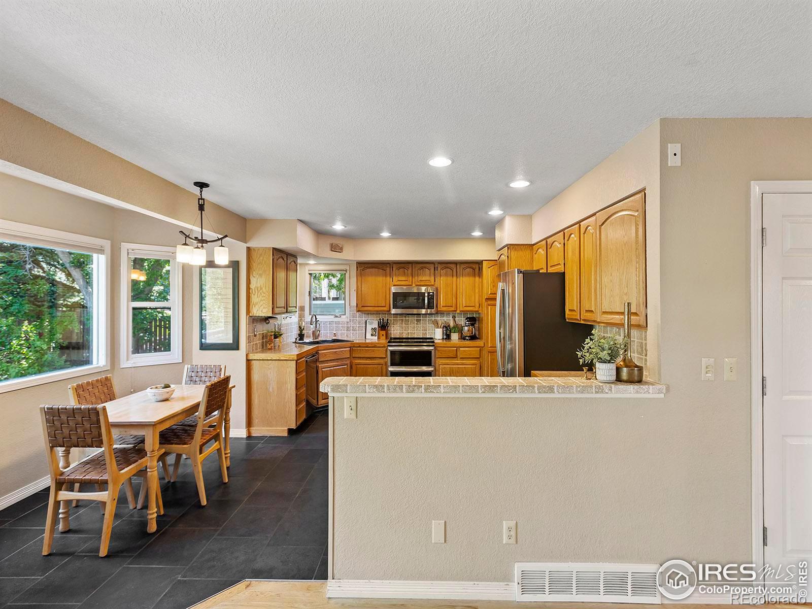 MLS Image #15 for 1012  hobson court,fort collins, Colorado