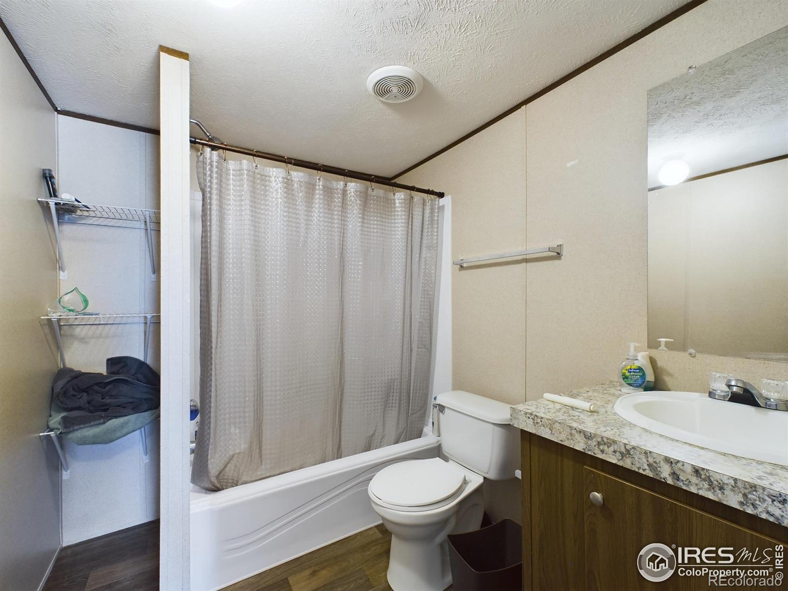 MLS Image #19 for 37632  county road 18 ,roggen, Colorado