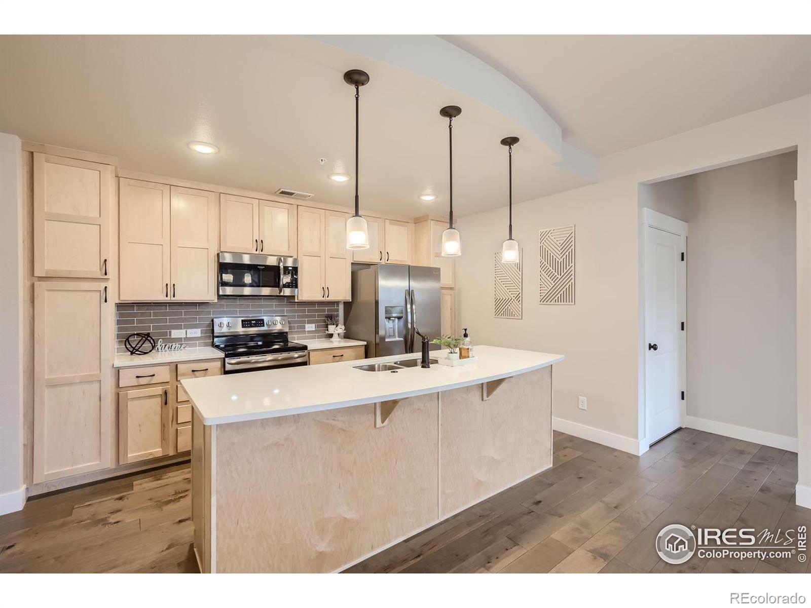 MLS Image #2 for 4622  hahns peak drive,loveland, Colorado