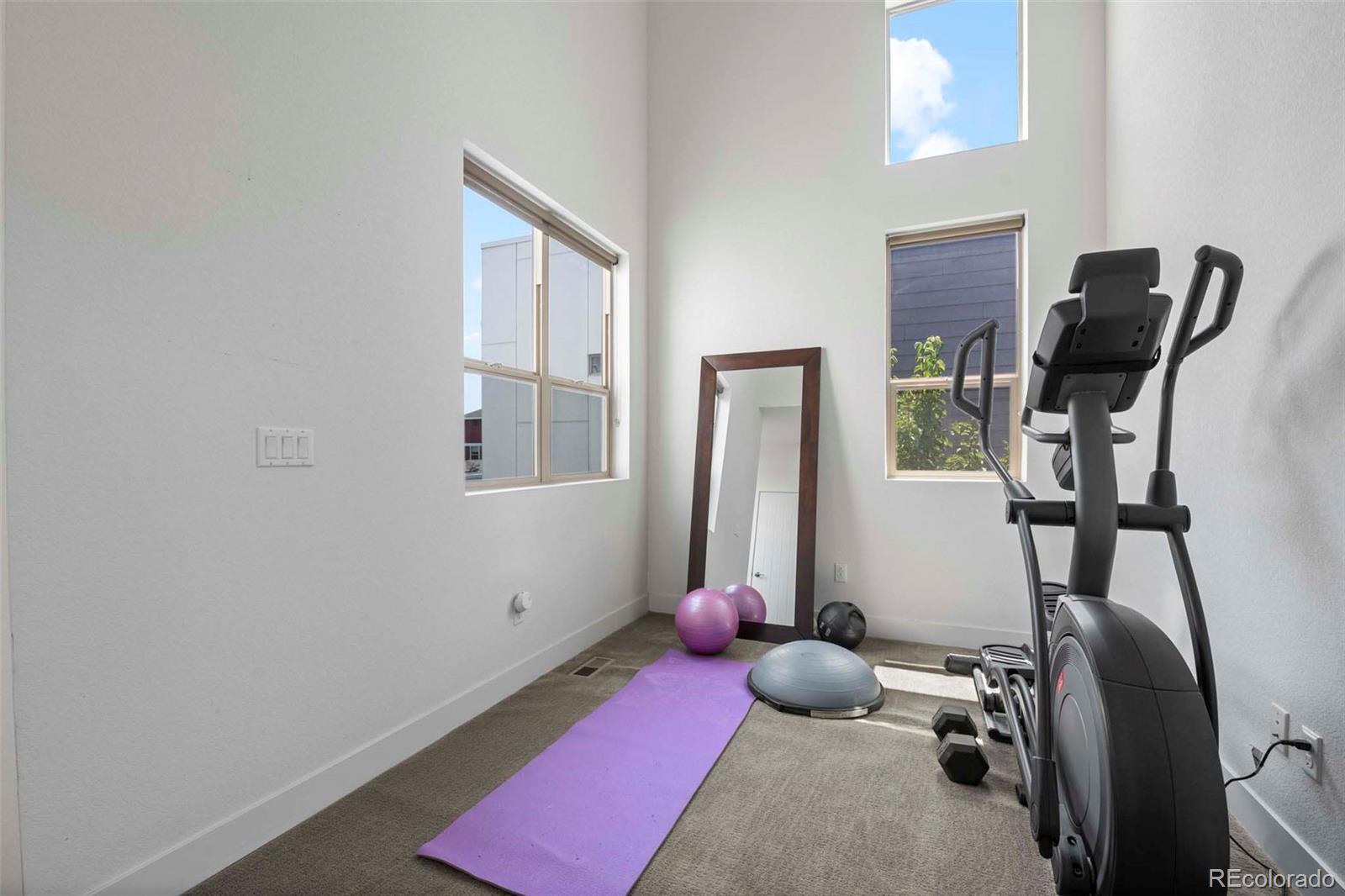 MLS Image #13 for 5050  valentia street,denver, Colorado