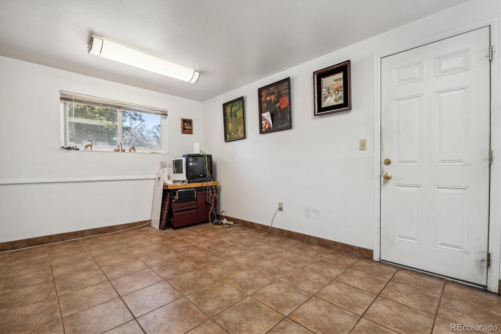 MLS Image #18 for 908  elkhart street,aurora, Colorado