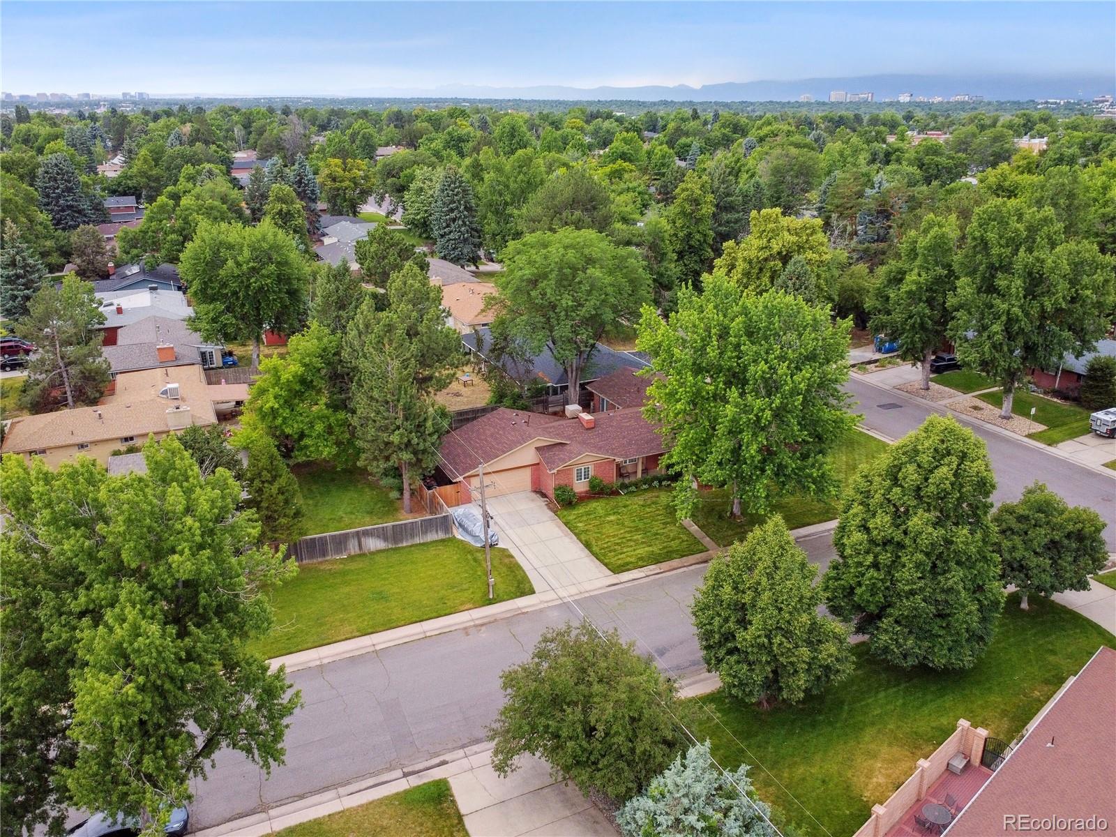 MLS Image #26 for 369 s poplar way,denver, Colorado