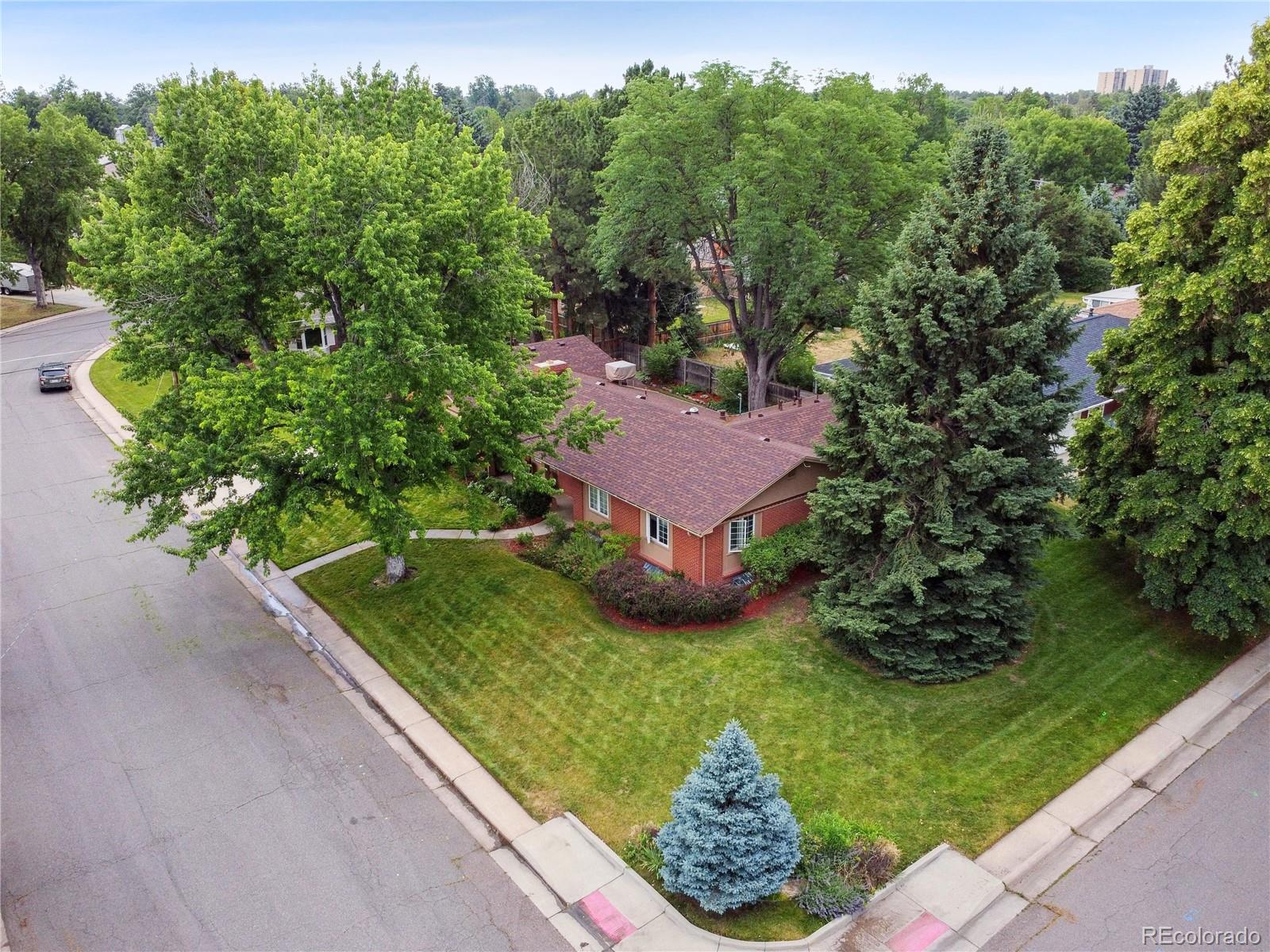 MLS Image #3 for 369 s poplar way,denver, Colorado