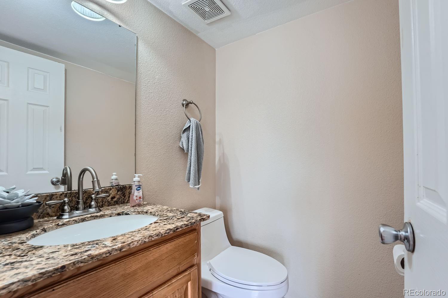 MLS Image #10 for 1099 s naples way,aurora, Colorado