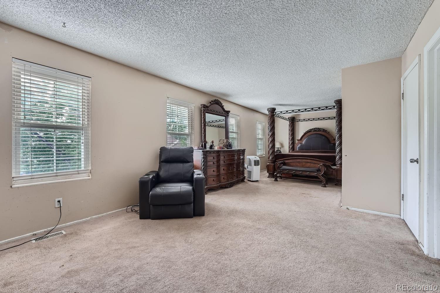 MLS Image #9 for 1099 s naples way,aurora, Colorado