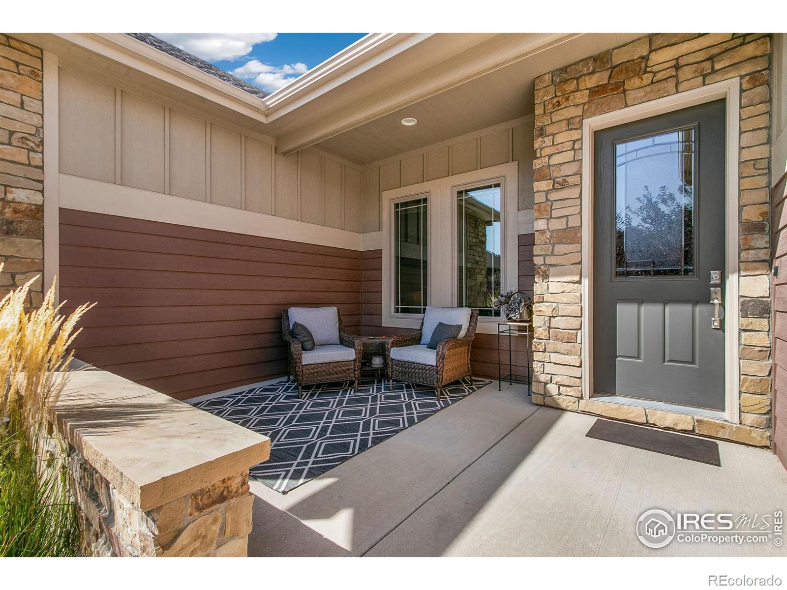 MLS Image #3 for 628 s deer meadow drive,loveland, Colorado