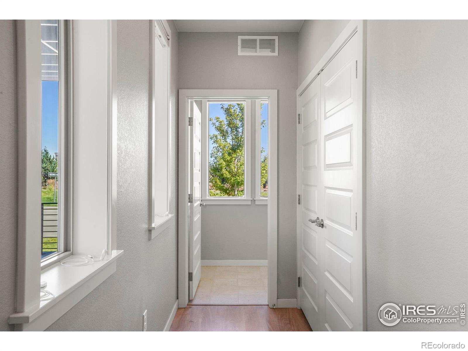 MLS Image #2 for 9094 e 49th place,denver, Colorado