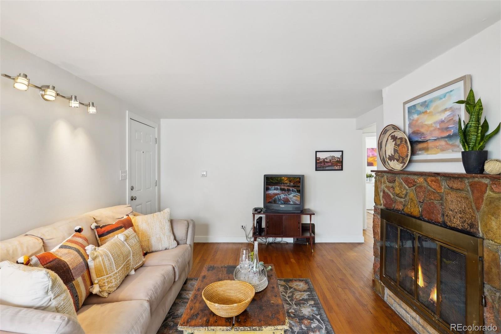 MLS Image #4 for 1230 s utica street,denver, Colorado