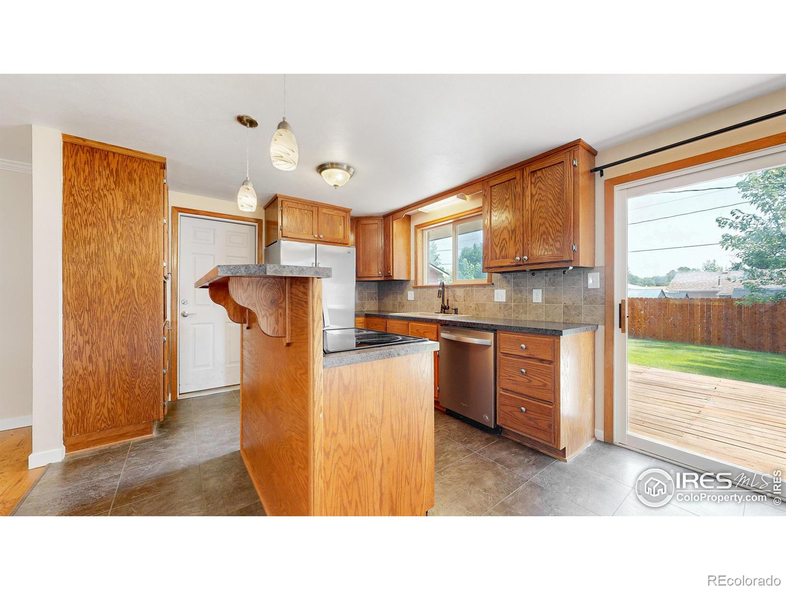 MLS Image #8 for 1014  hahn court,loveland, Colorado