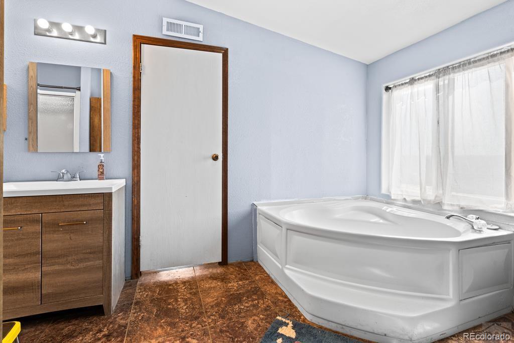 MLS Image #25 for 2912  40th lane ,avondale, Colorado