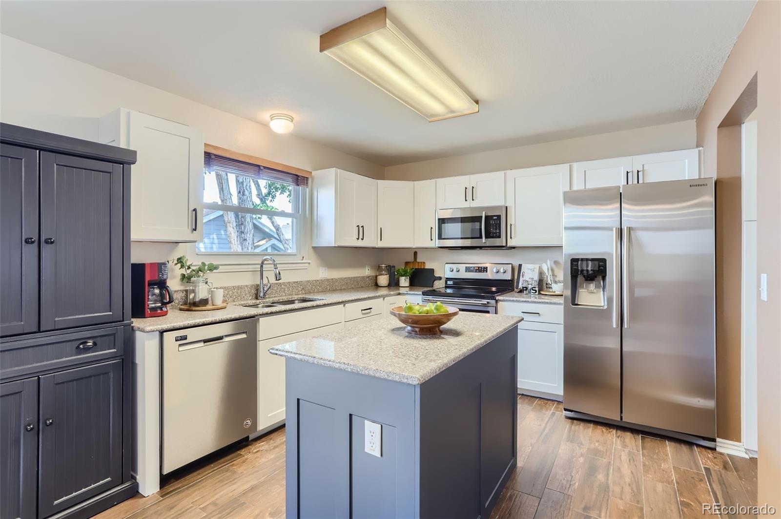 MLS Image #5 for 10451 w 82nd place,arvada, Colorado