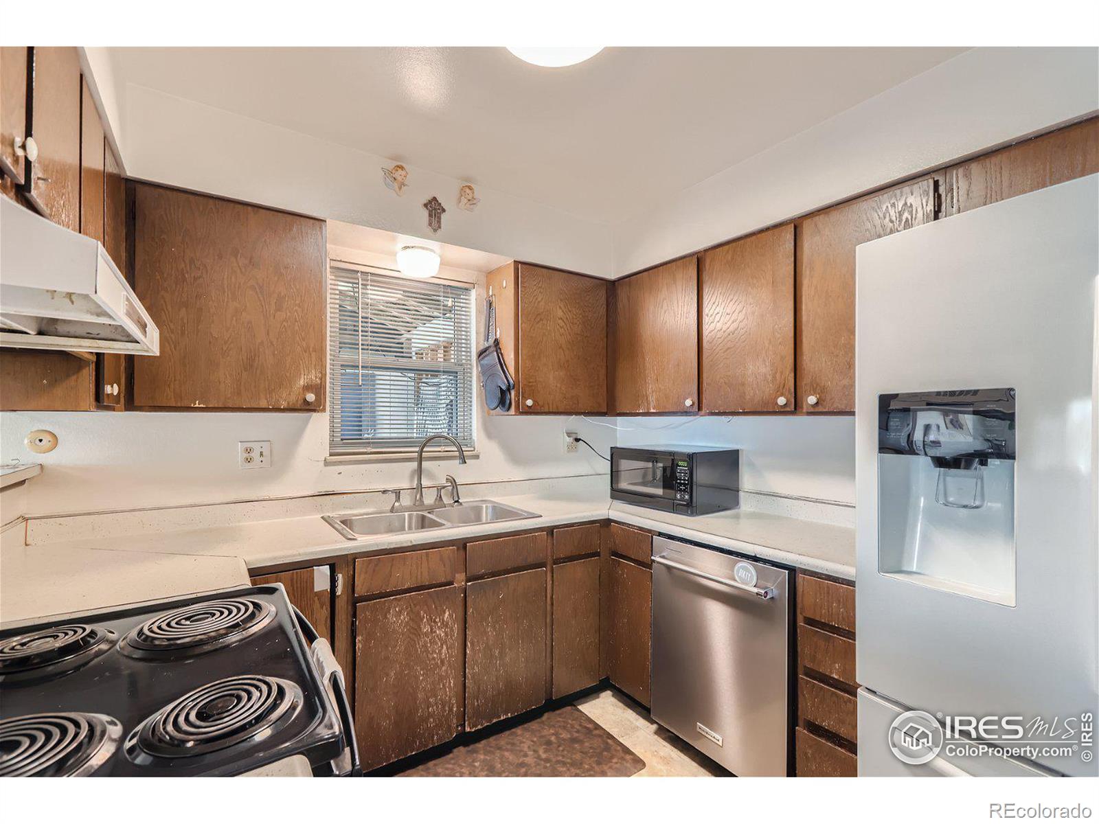 MLS Image #5 for 3611  marigold street,evans, Colorado