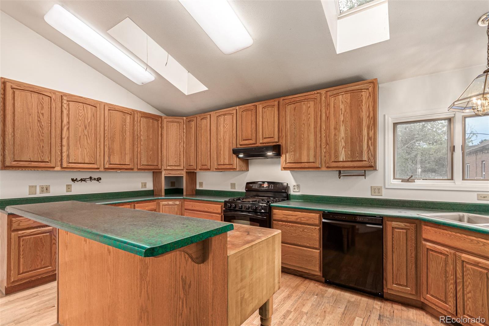 MLS Image #15 for 1190  glencoe street,denver, Colorado