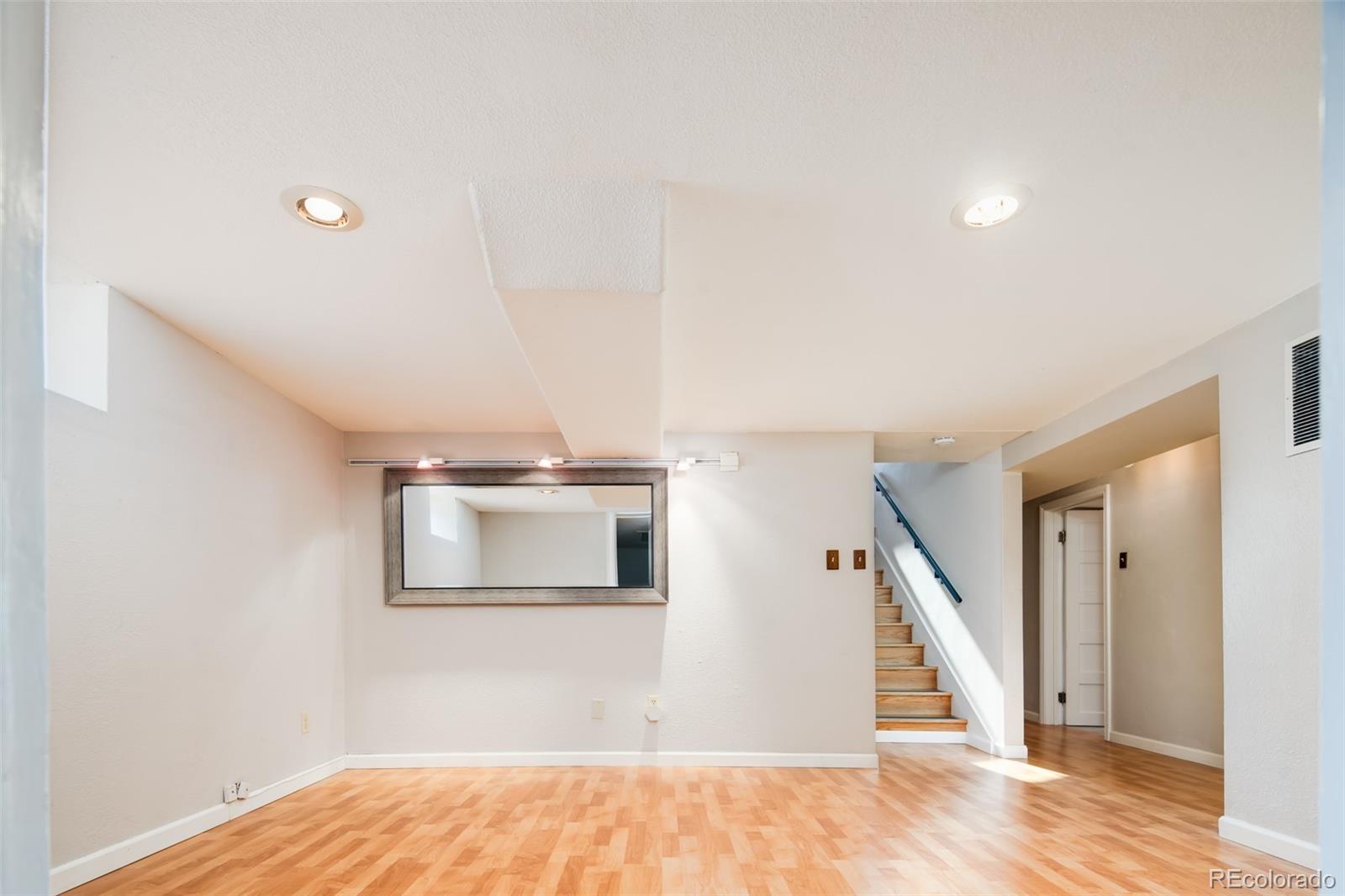 MLS Image #20 for 1671  newport street,denver, Colorado