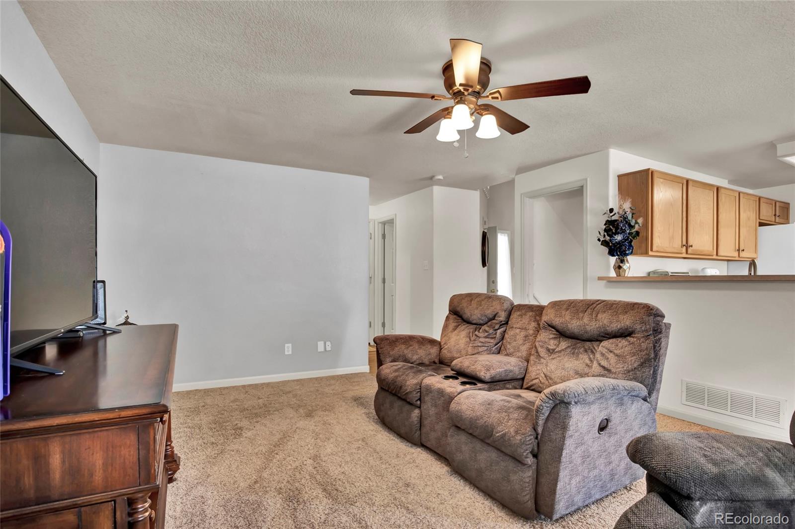 MLS Image #5 for 11634  oswego street,commerce city, Colorado