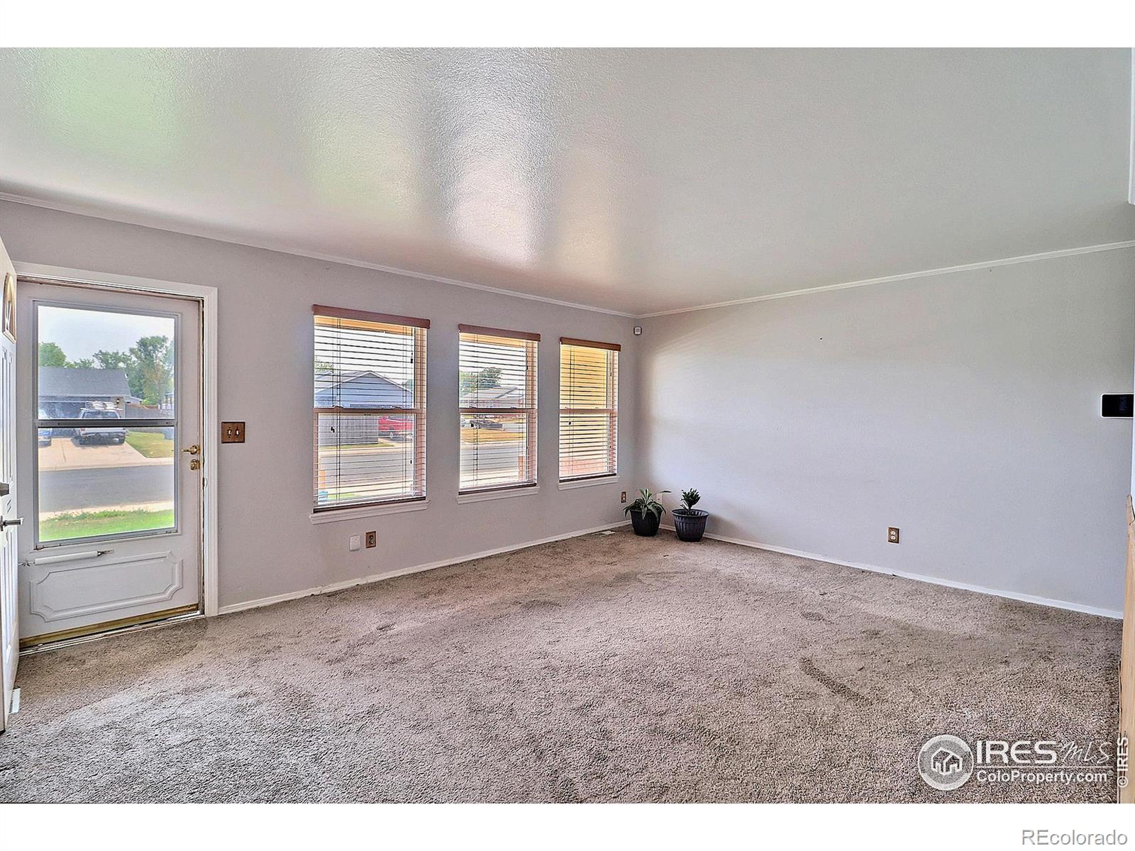 MLS Image #2 for 469 e 19th st rd,greeley, Colorado