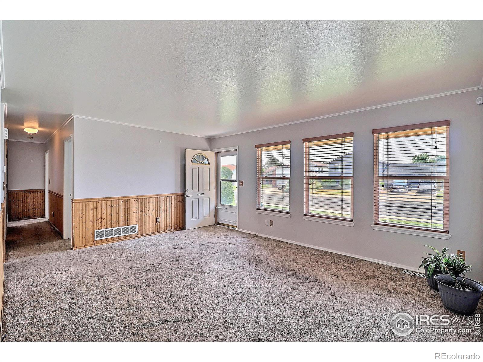 MLS Image #3 for 469 e 19th st rd,greeley, Colorado