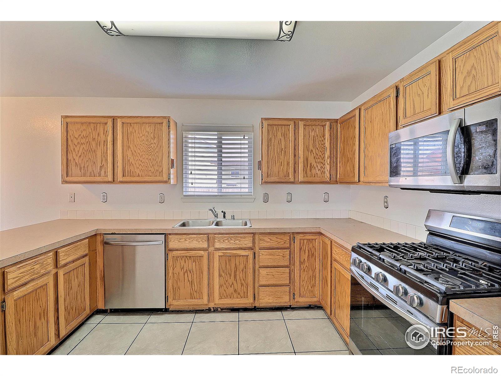 MLS Image #6 for 469 e 19th st rd,greeley, Colorado