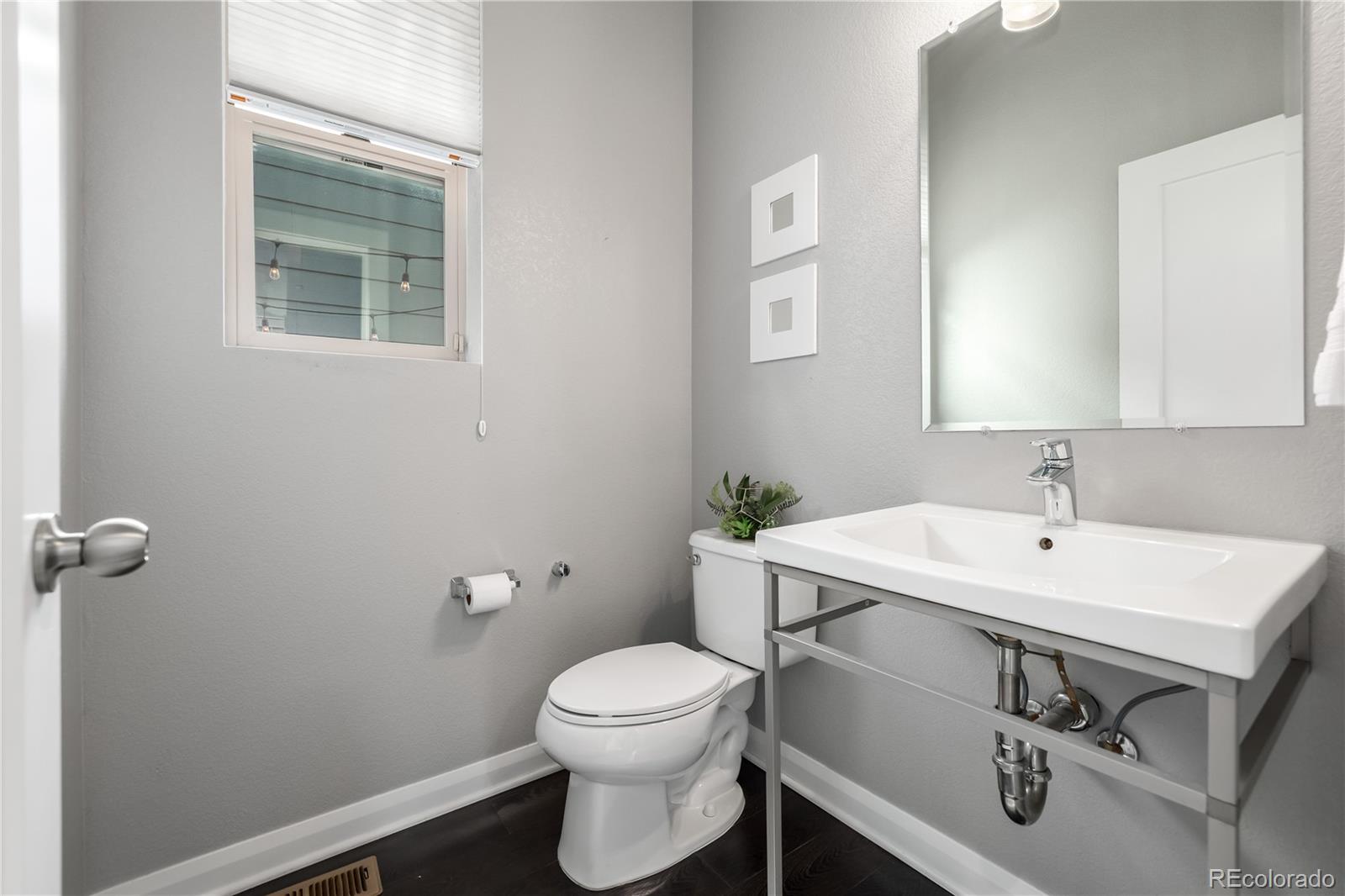 MLS Image #14 for 1764 w 67th place,denver, Colorado