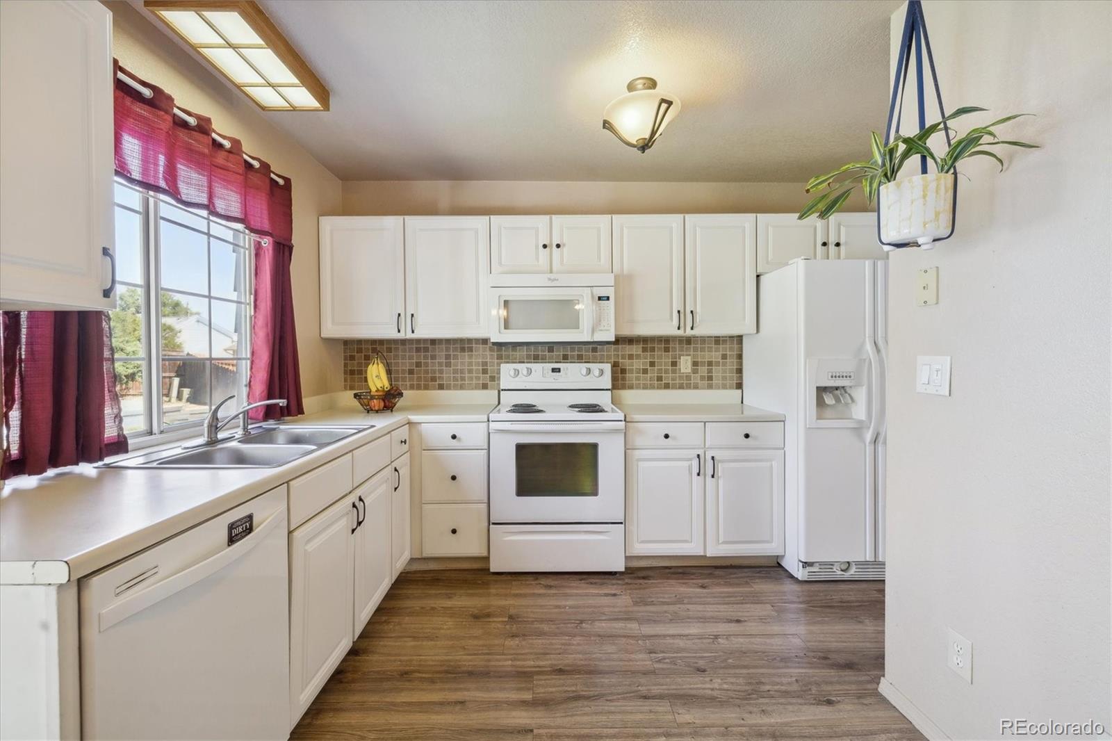 MLS Image #10 for 21327 e aberdeen drive,centennial, Colorado