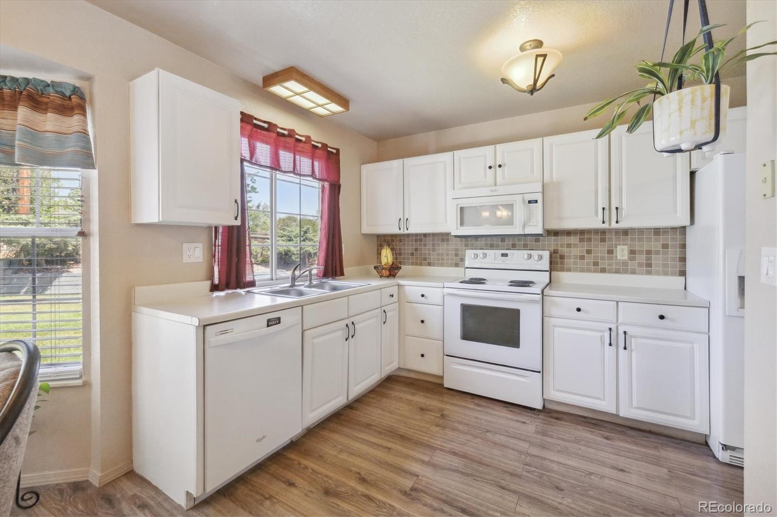 MLS Image #9 for 21327 e aberdeen drive,centennial, Colorado