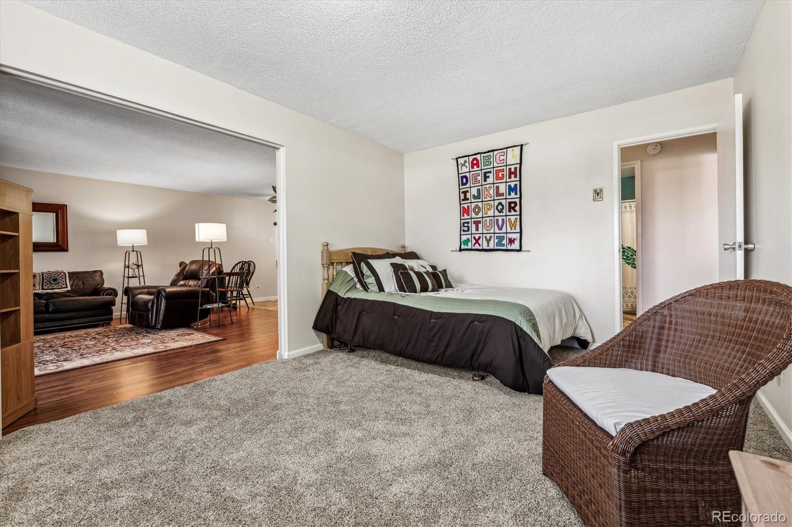 MLS Image #10 for 350 s clinton street,denver, Colorado