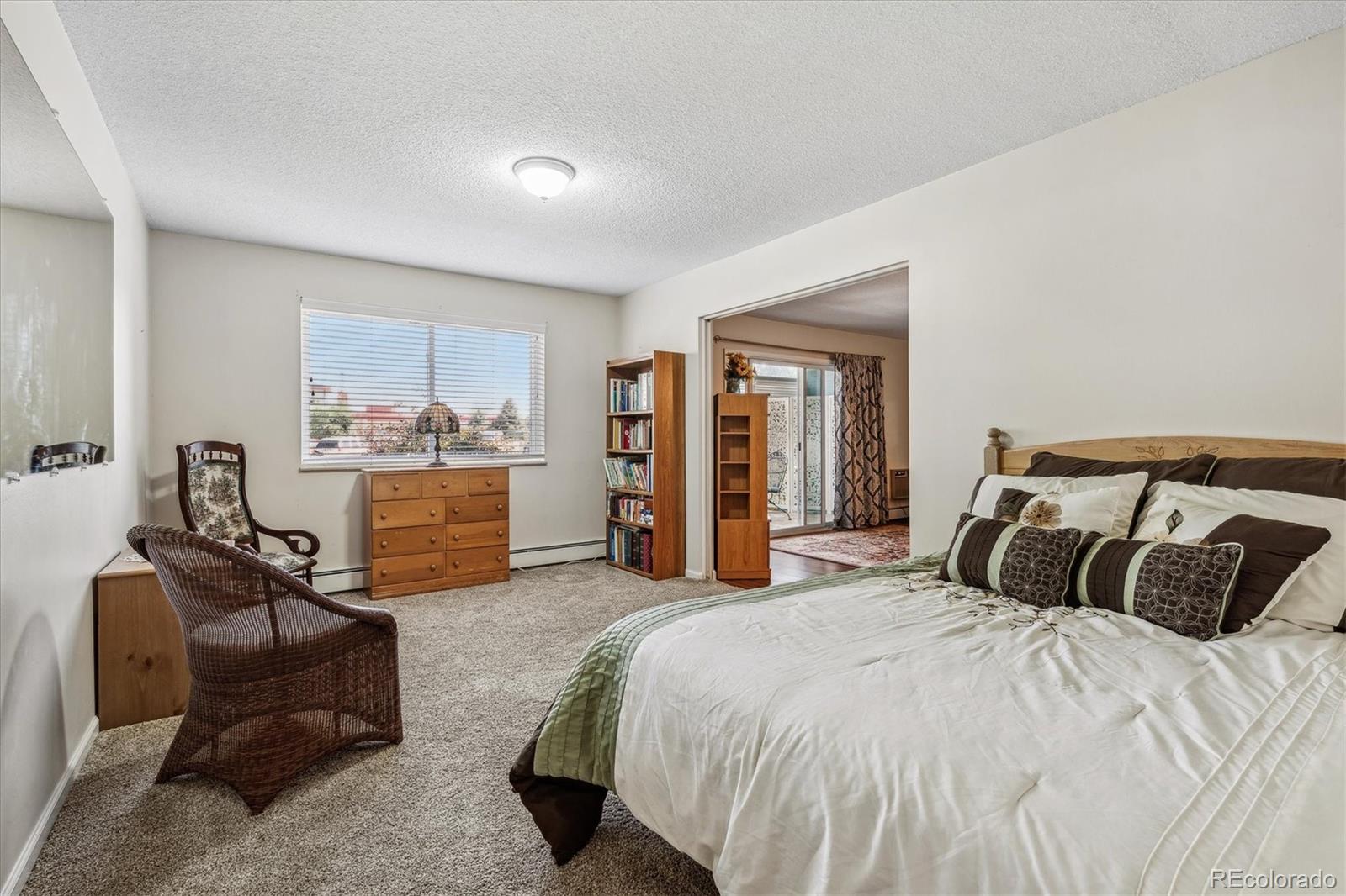 MLS Image #12 for 350 s clinton street,denver, Colorado