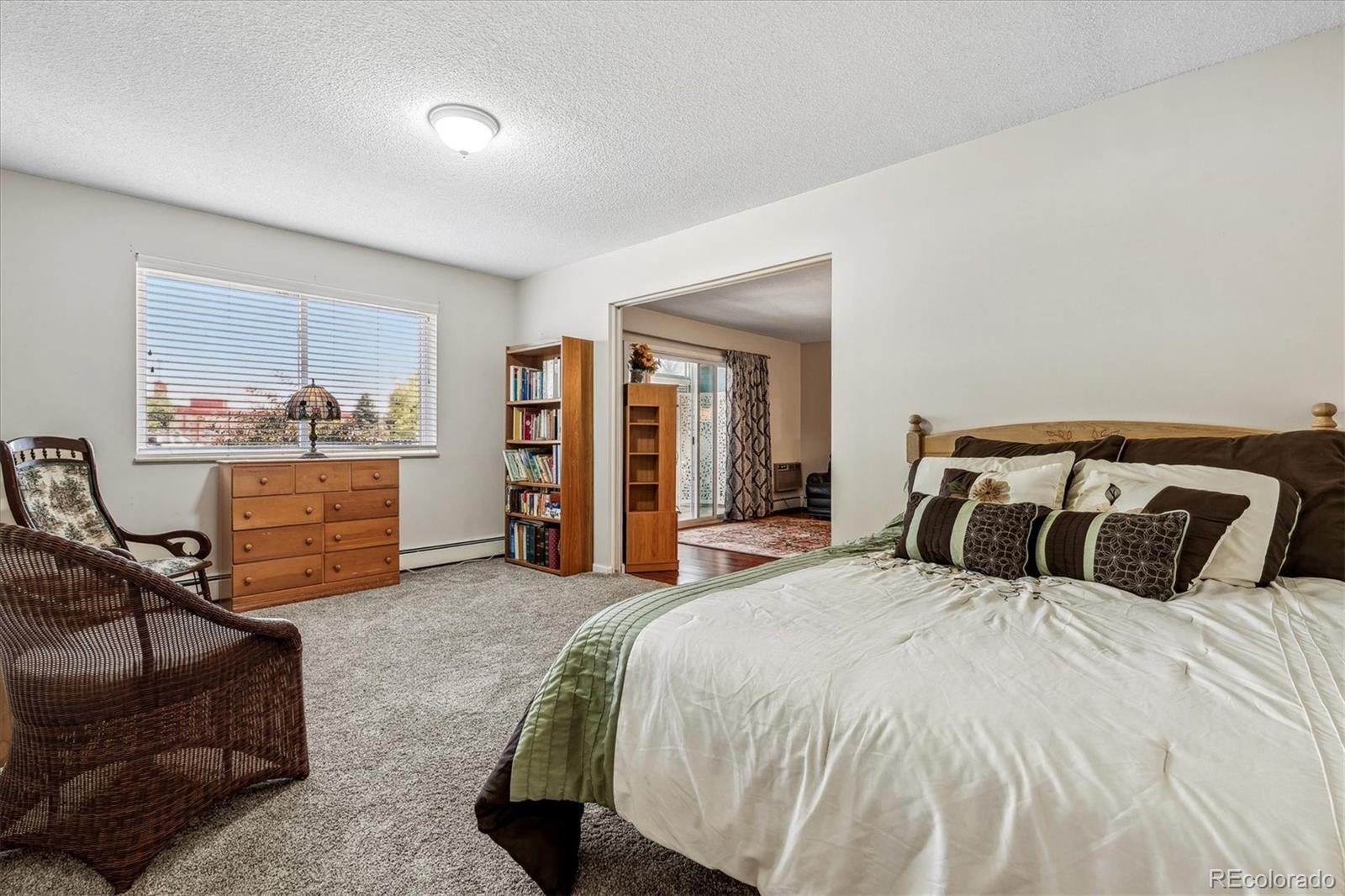 MLS Image #9 for 350 s clinton street,denver, Colorado