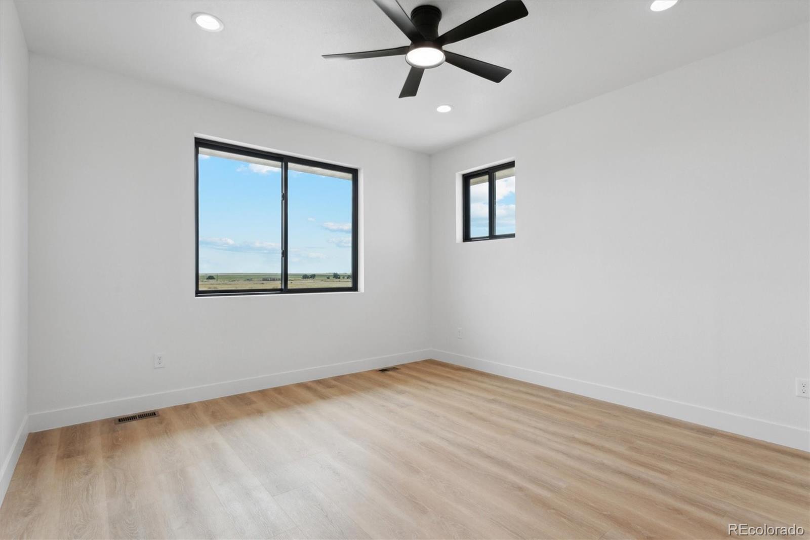 MLS Image #20 for 7340  van sickle street,strasburg, Colorado