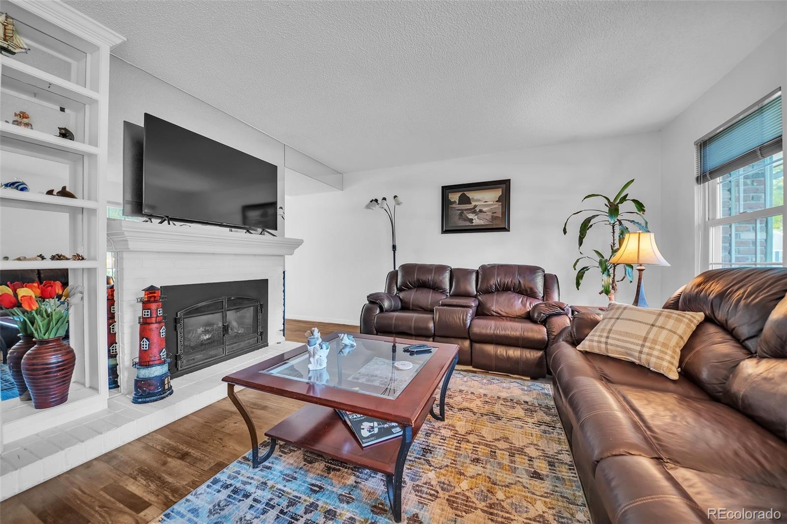 MLS Image #3 for 9021 e amherst drive,denver, Colorado