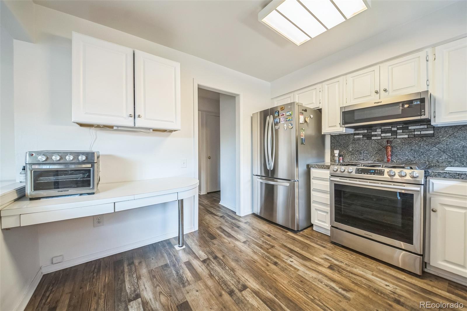 MLS Image #8 for 9021 e amherst drive,denver, Colorado