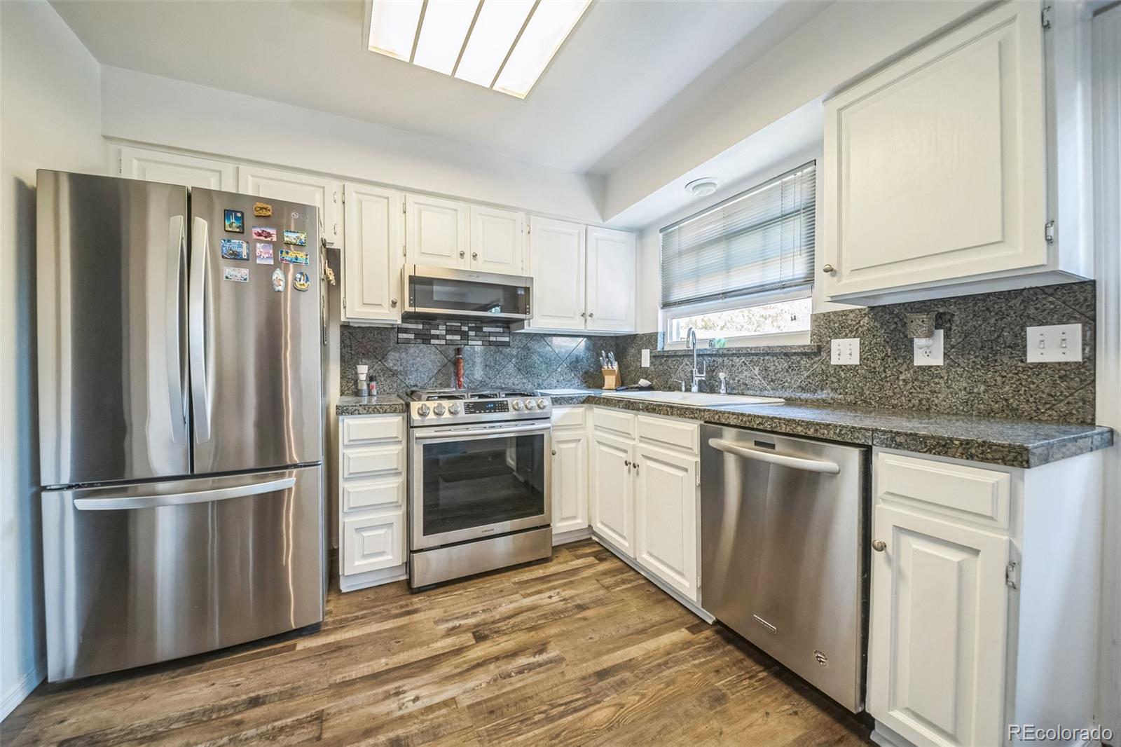 MLS Image #9 for 9021 e amherst drive,denver, Colorado