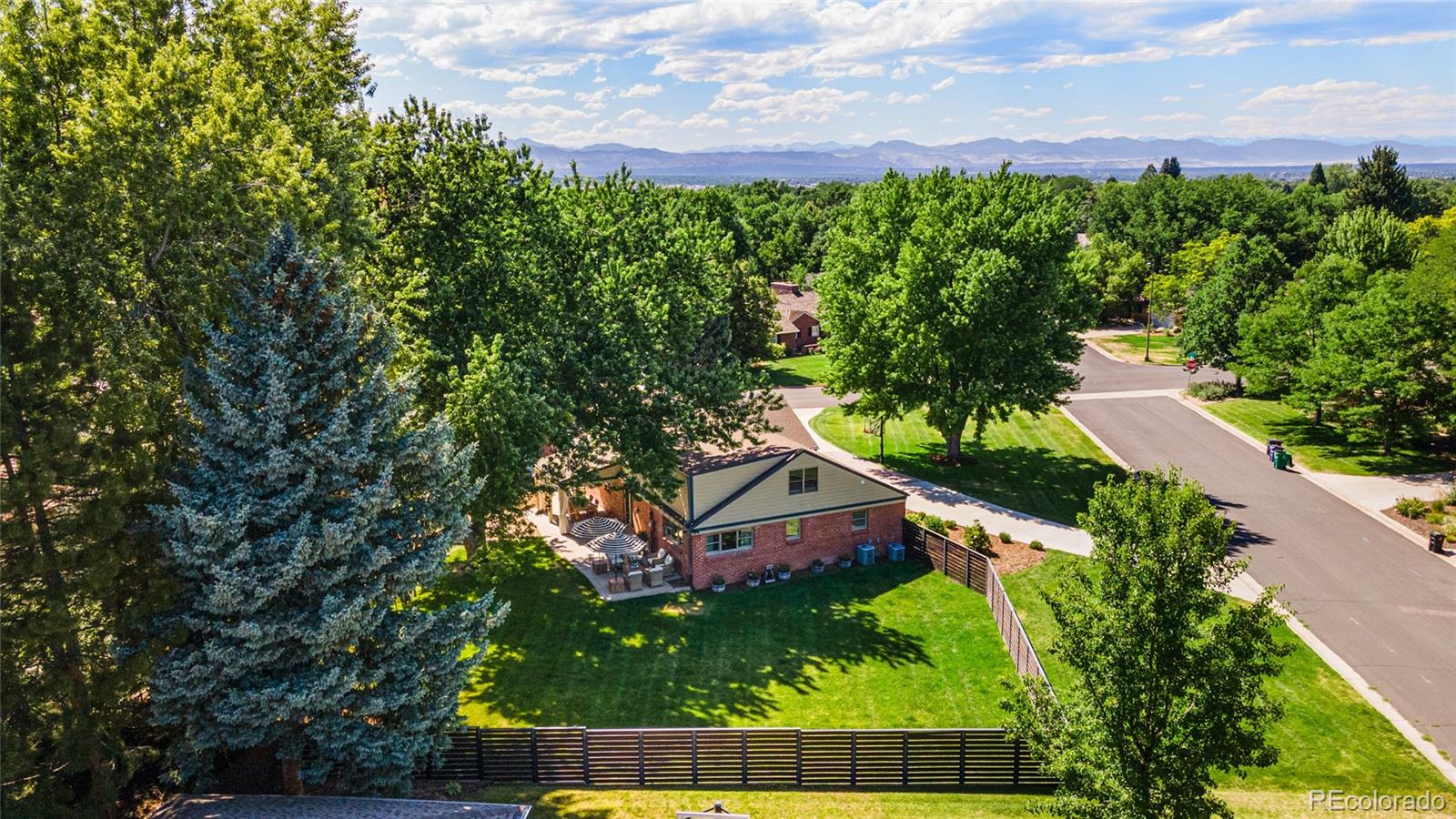 MLS Image #14 for 3200 e flora place,denver, Colorado