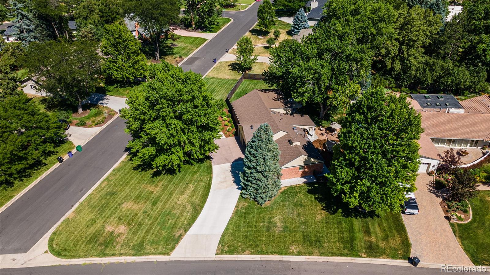 MLS Image #33 for 3200 e flora place,denver, Colorado