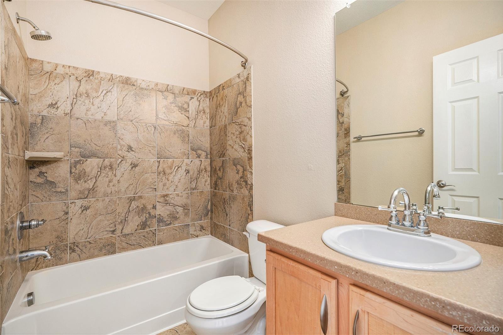 MLS Image #12 for 13628 e weaver place,englewood, Colorado