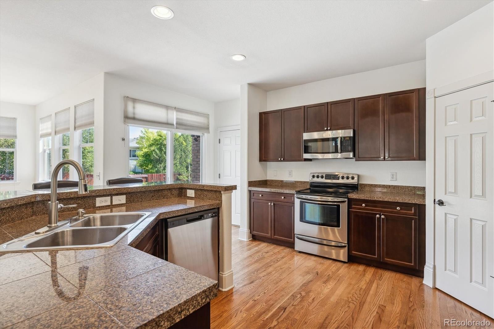 MLS Image #10 for 1080  ulster street,denver, Colorado