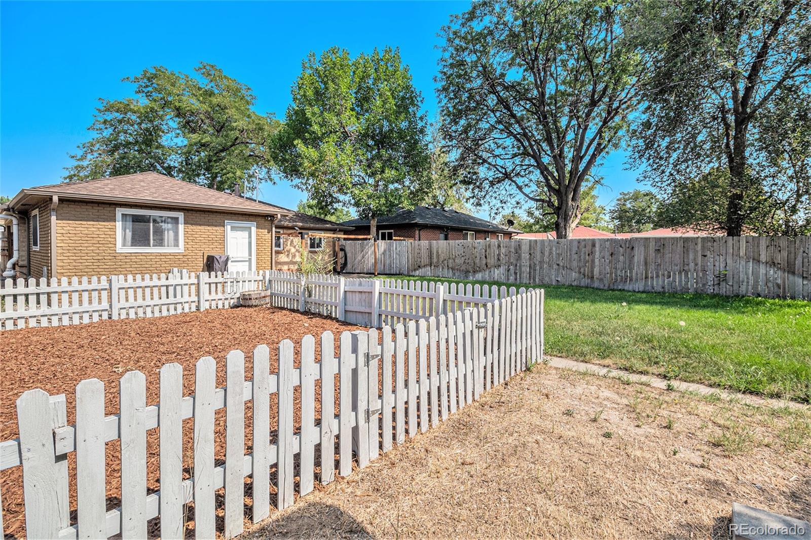 MLS Image #27 for 3225  krameria street,denver, Colorado