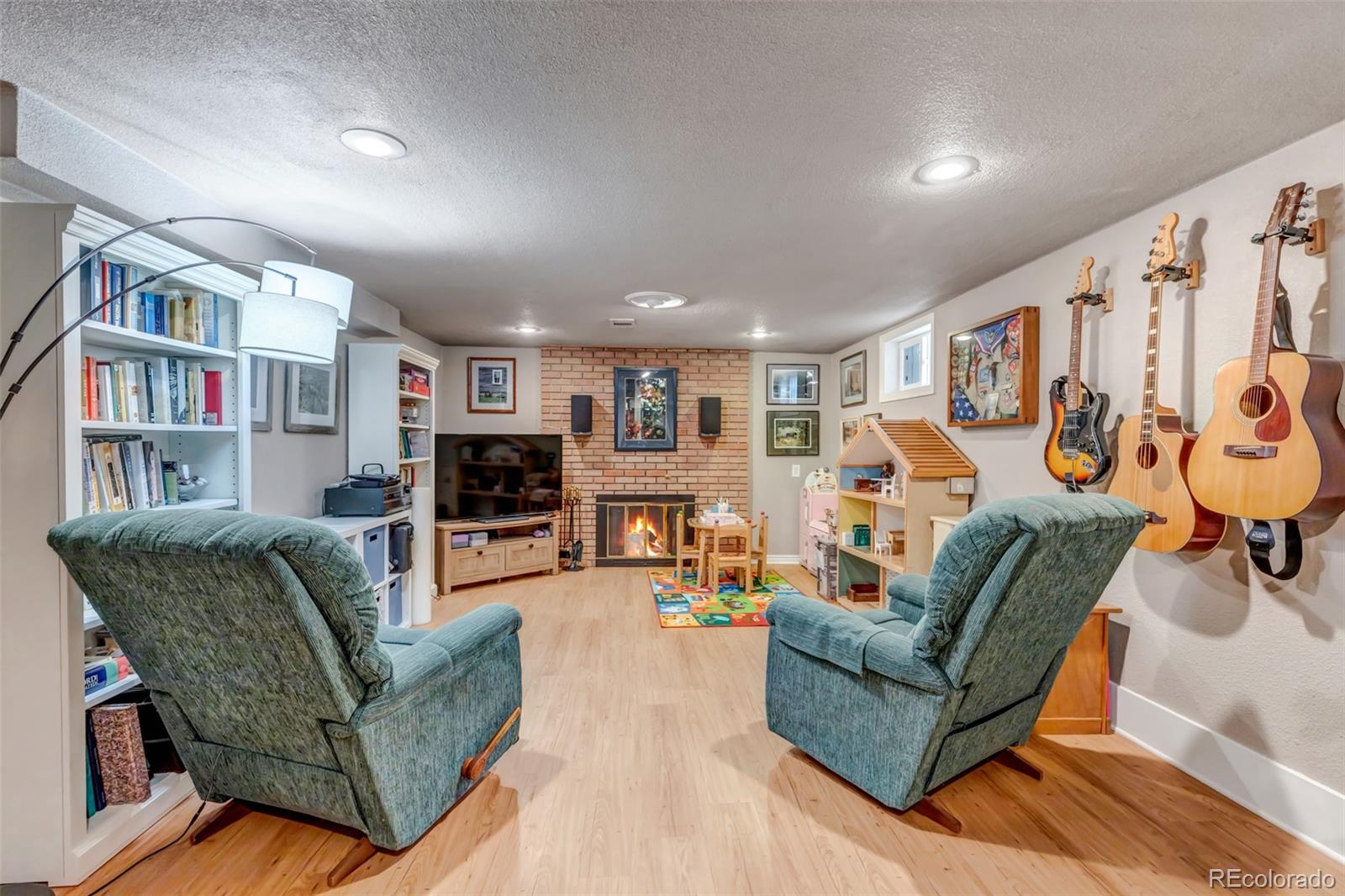 MLS Image #16 for 6775 s logan street,centennial, Colorado