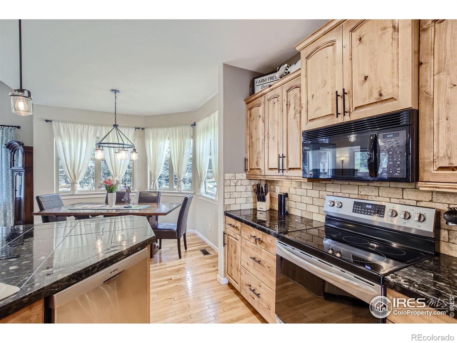 MLS Image #11 for 5211  coral burst circle,loveland, Colorado