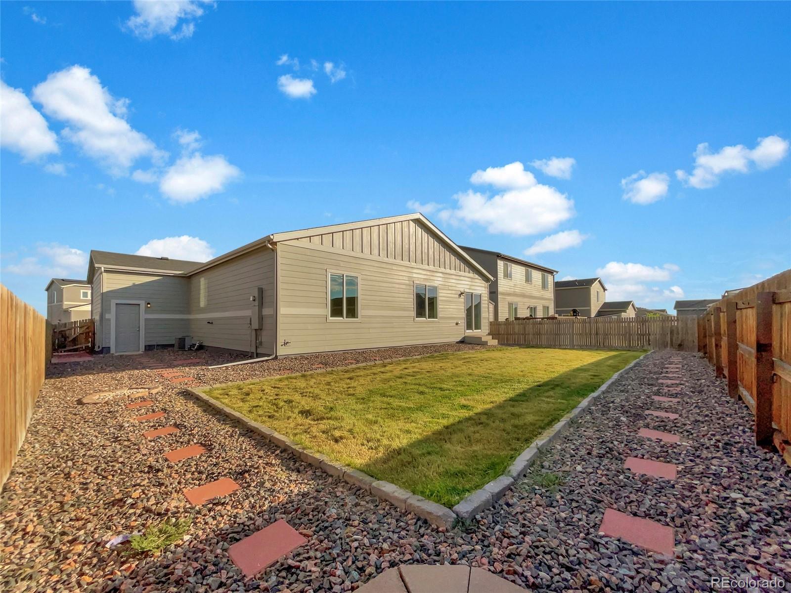 MLS Image #6 for 2363  horse shoe circle,fort lupton, Colorado