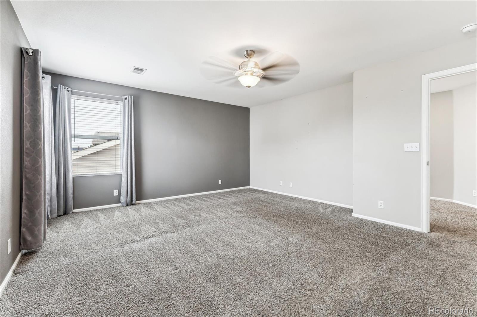 MLS Image #11 for 5379  lewiston court,denver, Colorado