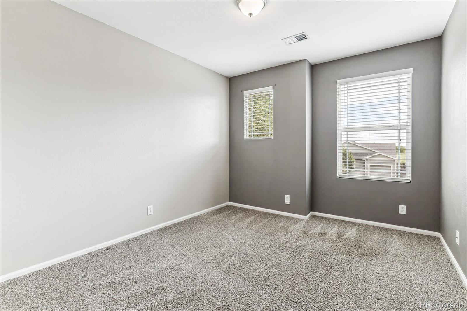 MLS Image #17 for 5379  lewiston court,denver, Colorado