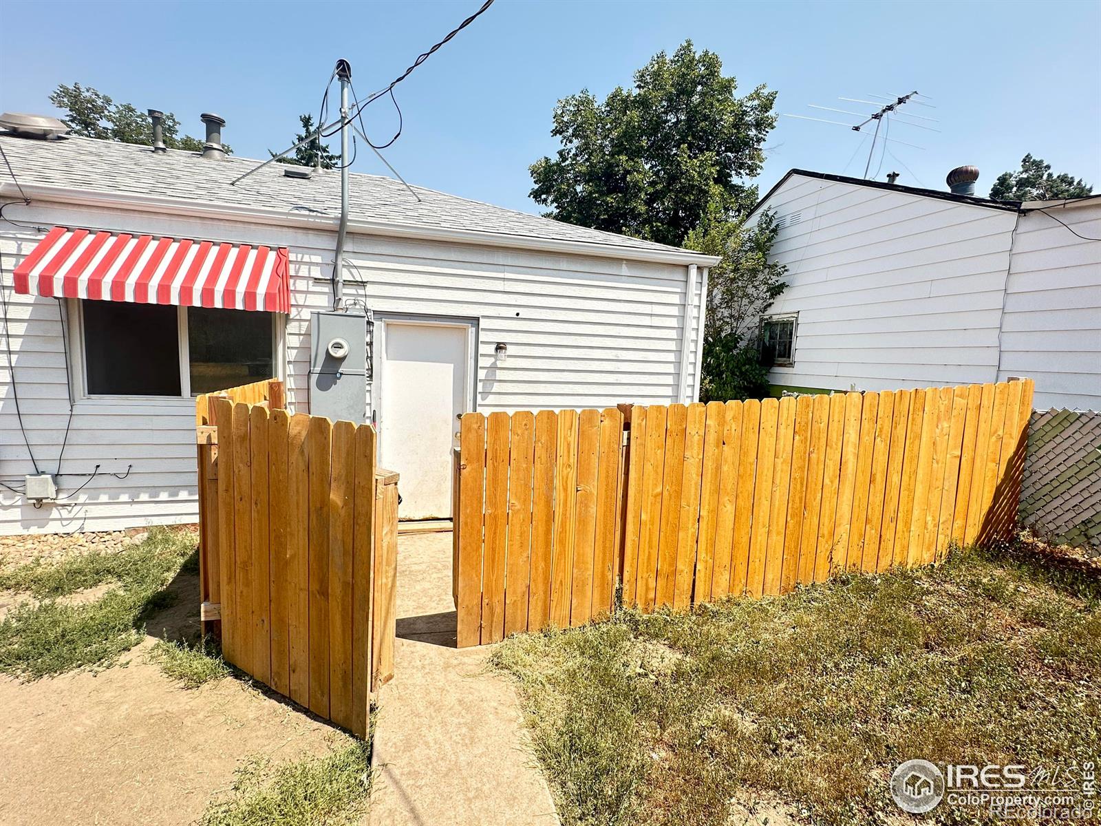 MLS Image #14 for 1121  geneva street,aurora, Colorado