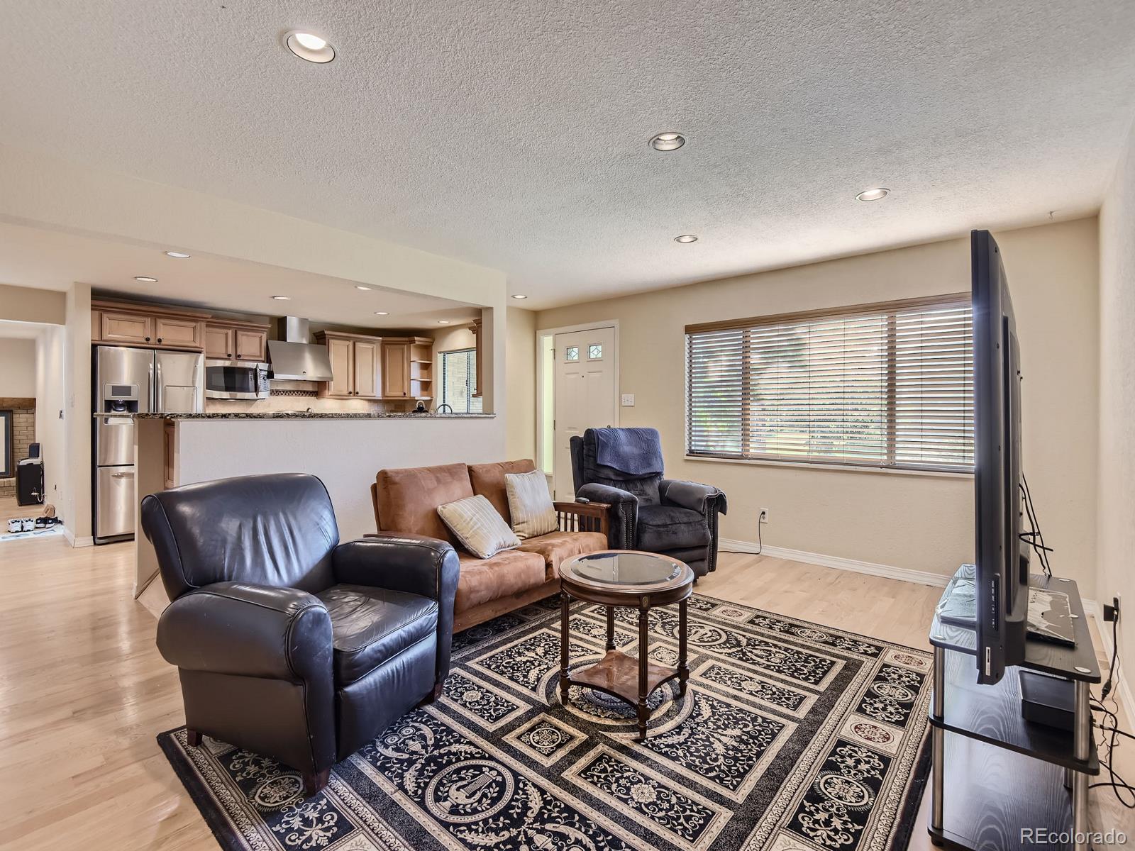 MLS Image #3 for 869  mercury circle,lone tree, Colorado