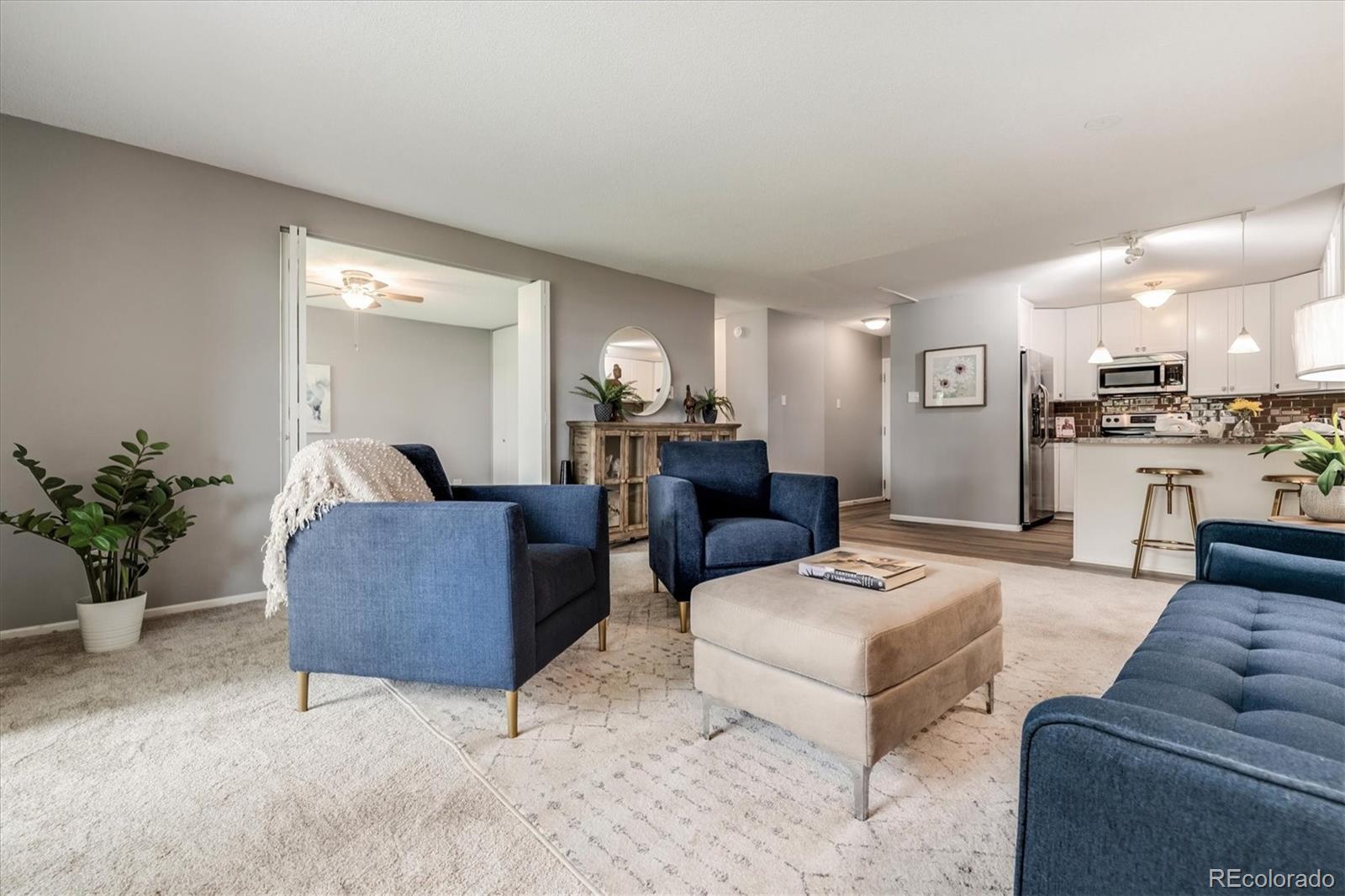 MLS Image #13 for 710 s clinton street,denver, Colorado