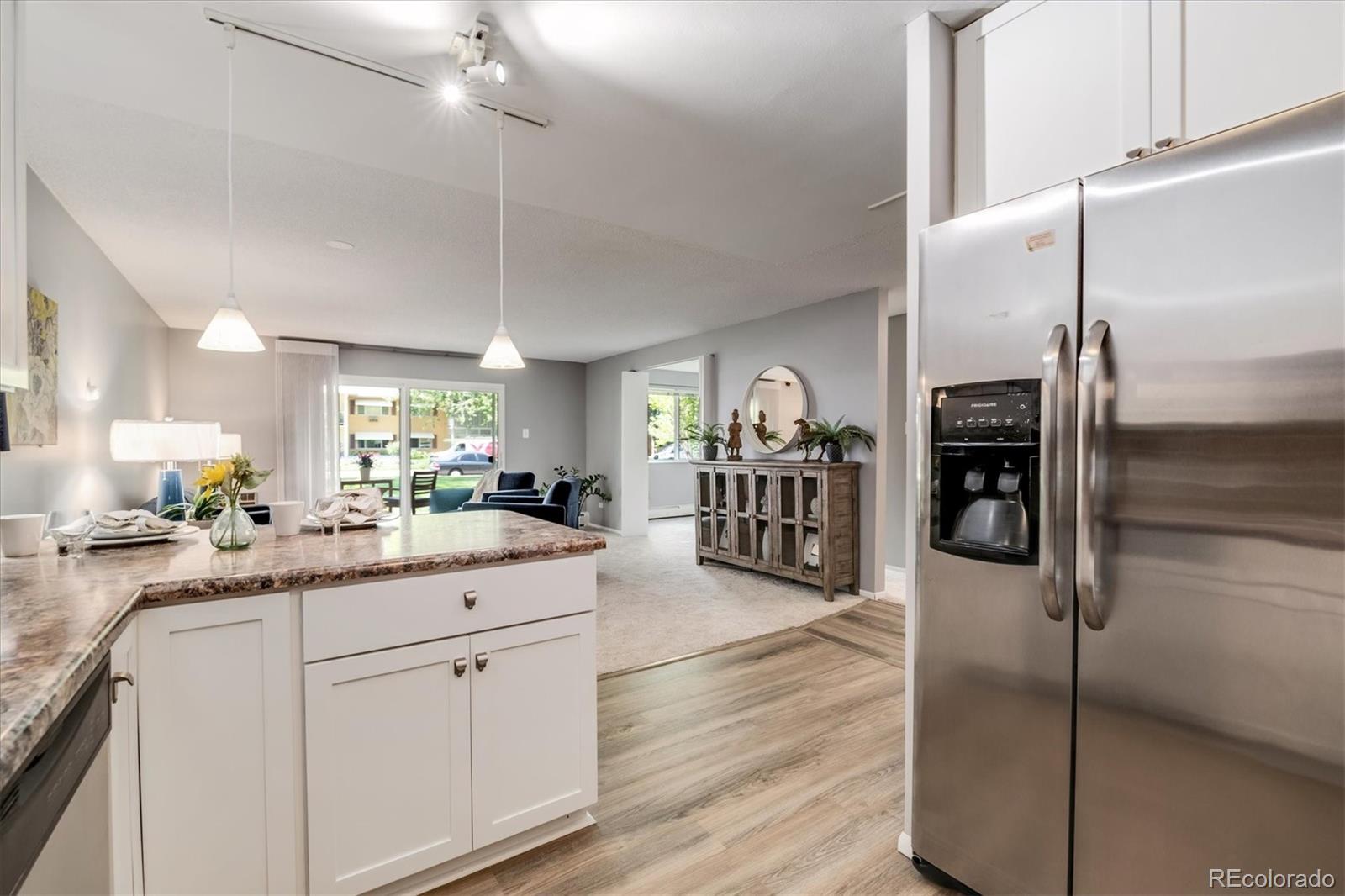 MLS Image #3 for 710 s clinton street,denver, Colorado