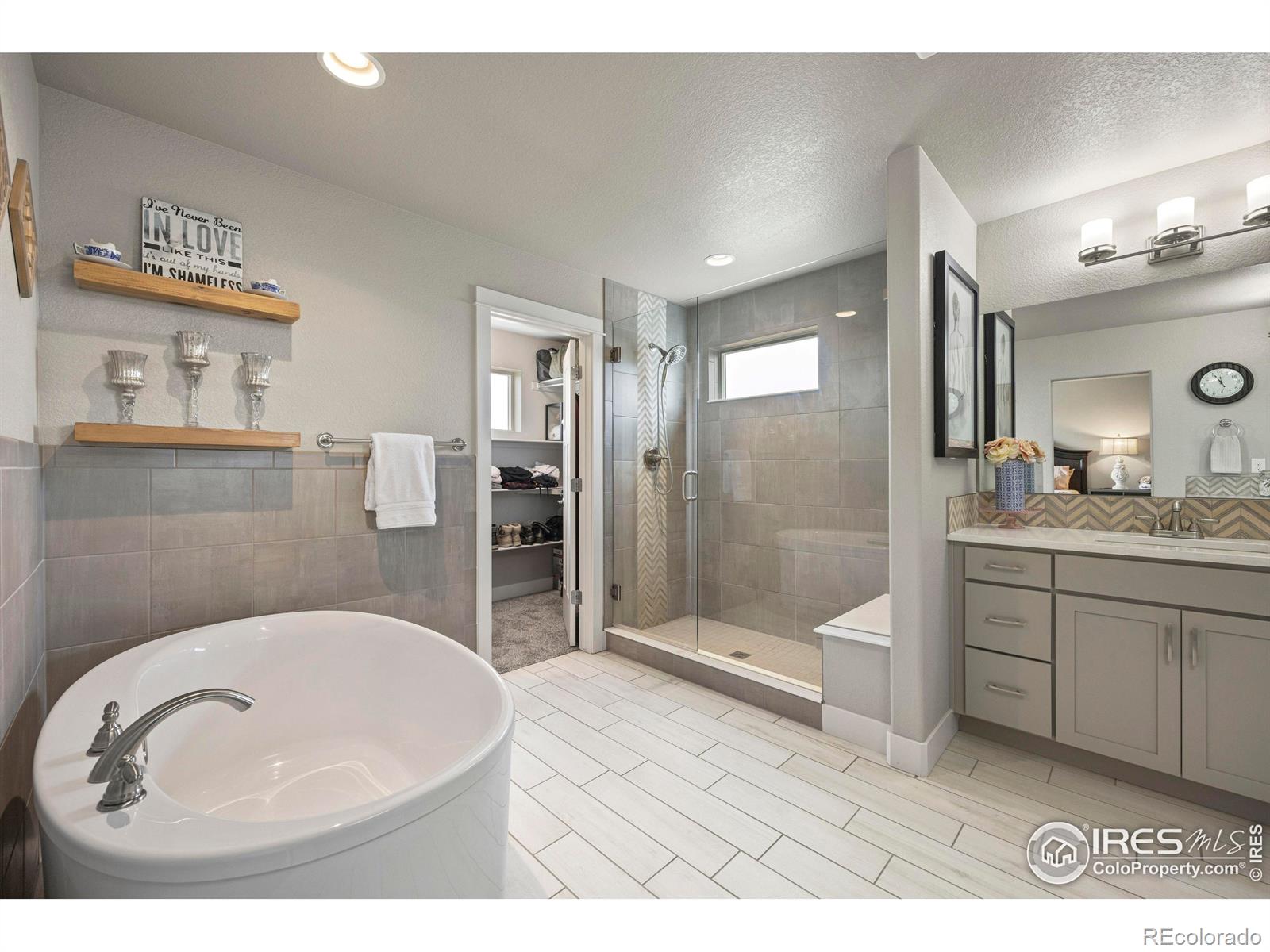 MLS Image #4 for 926  tod drive,fort collins, Colorado