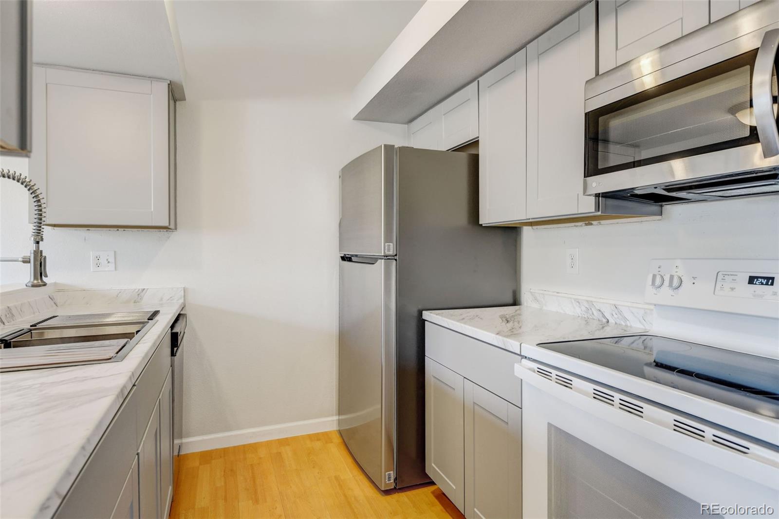 MLS Image #14 for 4201 s richfield way,aurora, Colorado